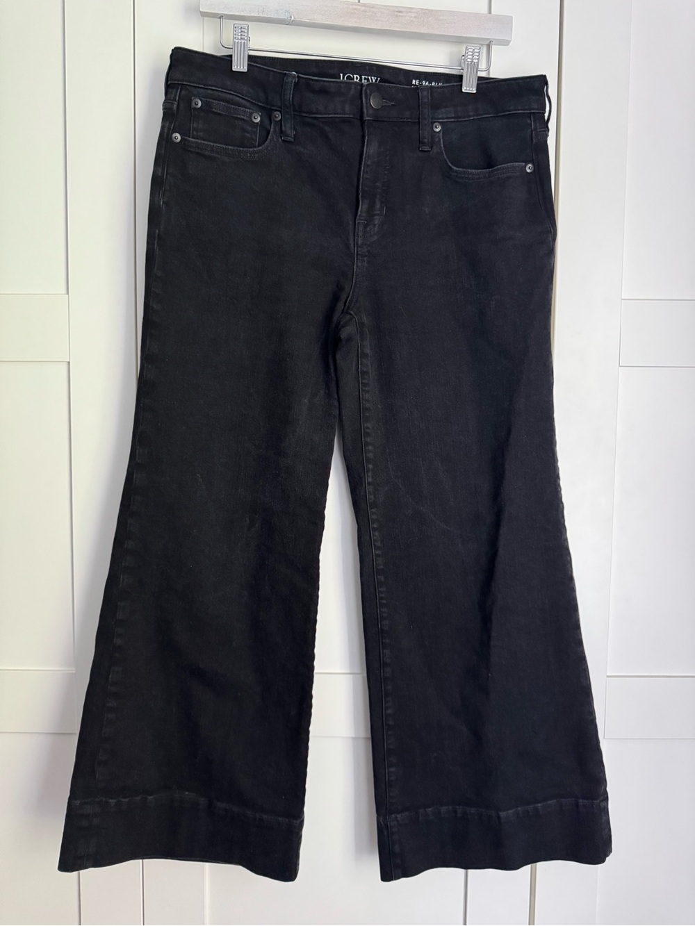 J Crew Women’s Black Low-Rise Wide Leg Denim Trouser Semi-Stretch Size 29 Petite